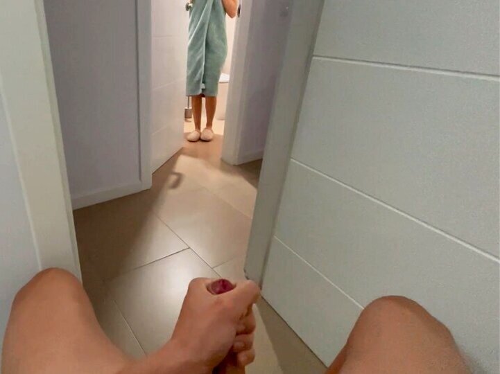 I surprise my stepsister at the bathroom door giving me a handjob and she gives me a blowjob until I cum