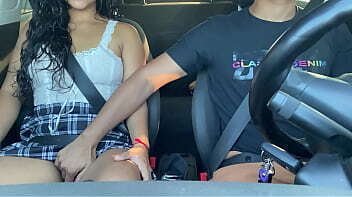 Horny passenger gets into Uber without panties and driver can'_t resist her