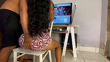 My neighbor'_s cheating girlfriend asked to learn how to play video games and look what happened